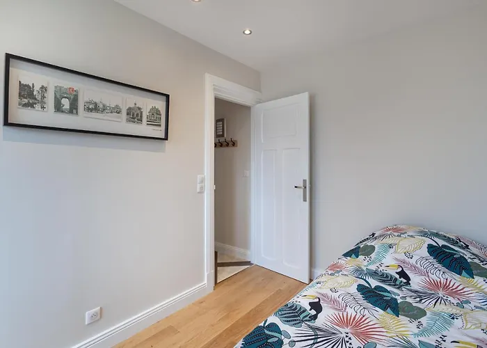 De - Gare Apartamento Chantilly